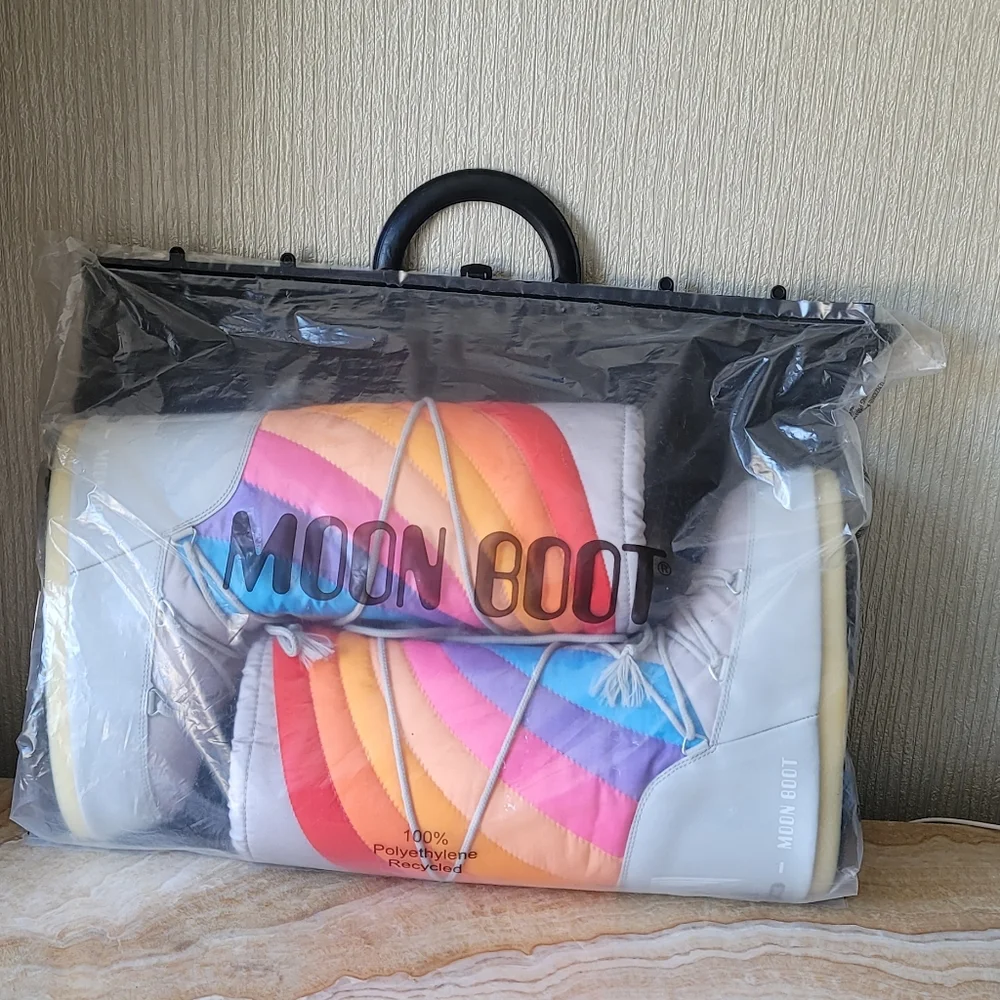 Moon Boot Icon Rainbow Snow Boots - Picture 2 of 16